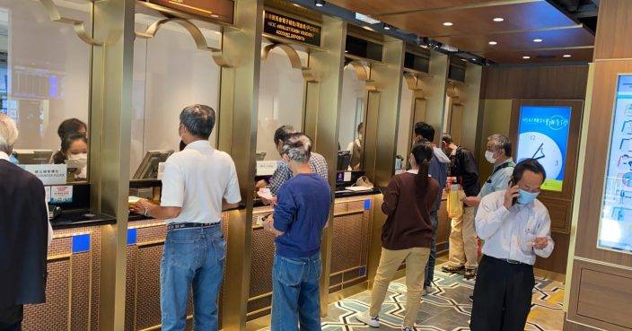 今日起往後賽馬日十九間投注站提供服務