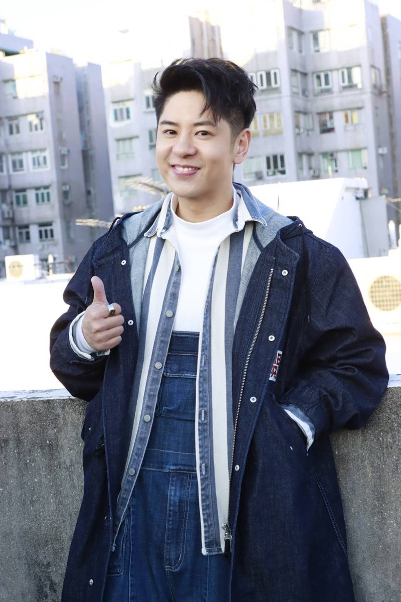 獲邀至欣宜豪宅嘗米芝蓮美食許廷鏗 人生無憾