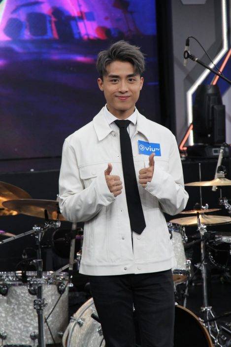 余逸思自言音痴唔識數拍子ak Mirror認為女仔識樂器超吸引