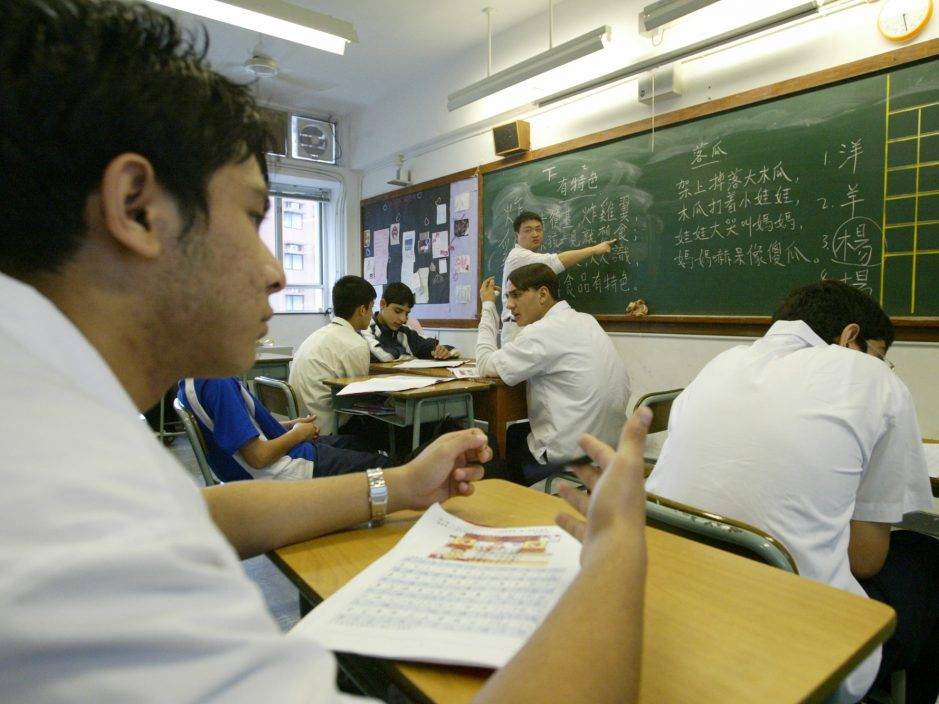 【專題】非華語生資助怪現象 學校有錢不花章法亂