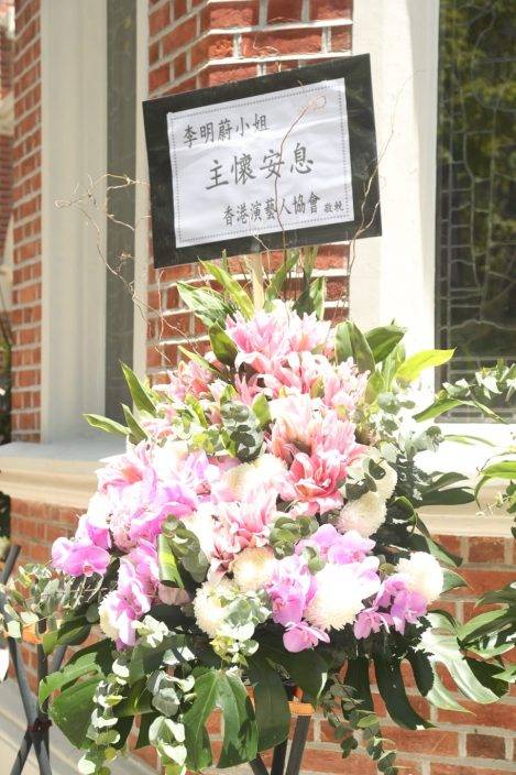 樂觀面對人生 抗癌歌手 李明蔚圓婚紗夢