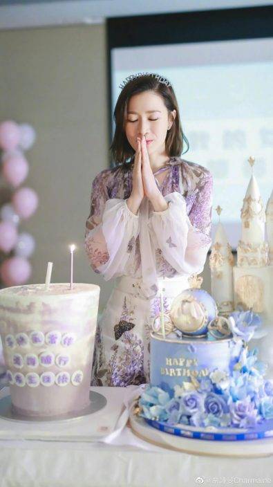 經理人同Fans夾計送生日大驚喜   佘詩曼收528枝玫瑰感動爆喊