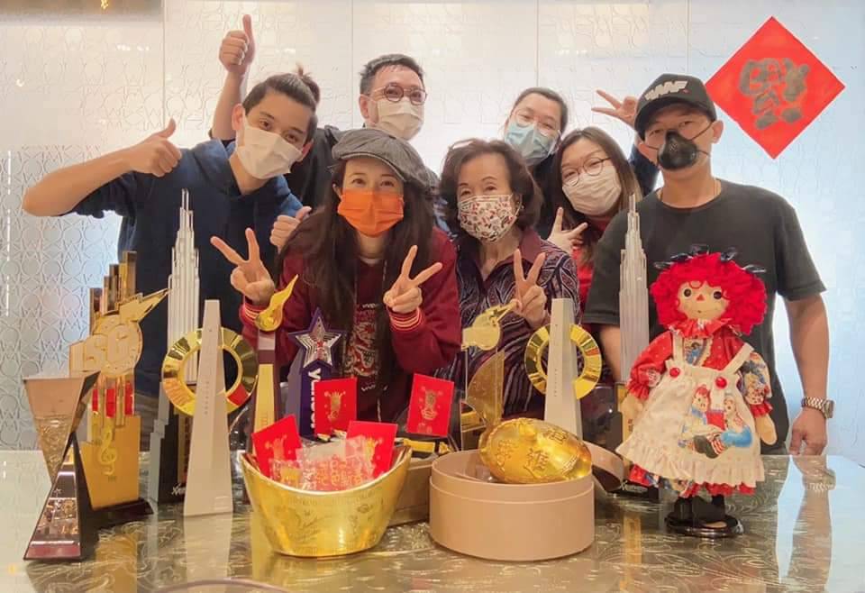 【頭條獨家】最後實體個唱終極性感登場 莫文蔚唔離地讚好MIRROR有前途