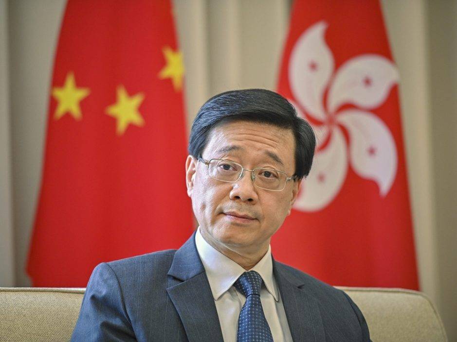 專訪|指可批評政府 李家超:不得危害國安