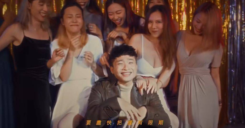 【頭條獨家】全港至索馬評員 「巨乳鄧紫棋」Mangie想做女版姜濤
