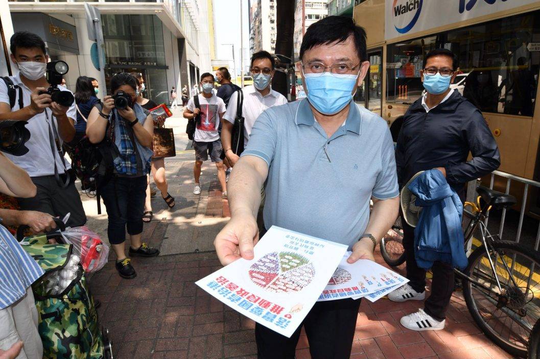 人大政協等選委各區擺近千街站 譚耀宗:個別政黨不派員參選無損制度