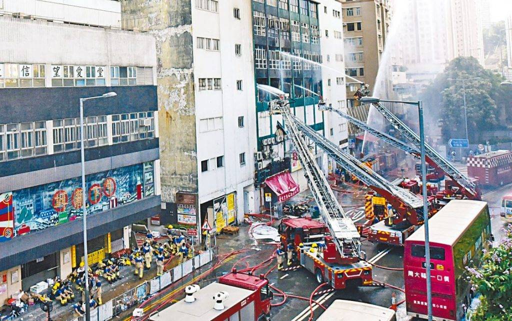 【四級火死因研訊】消防隊長:突傳刺鼻味 失控升至三級火