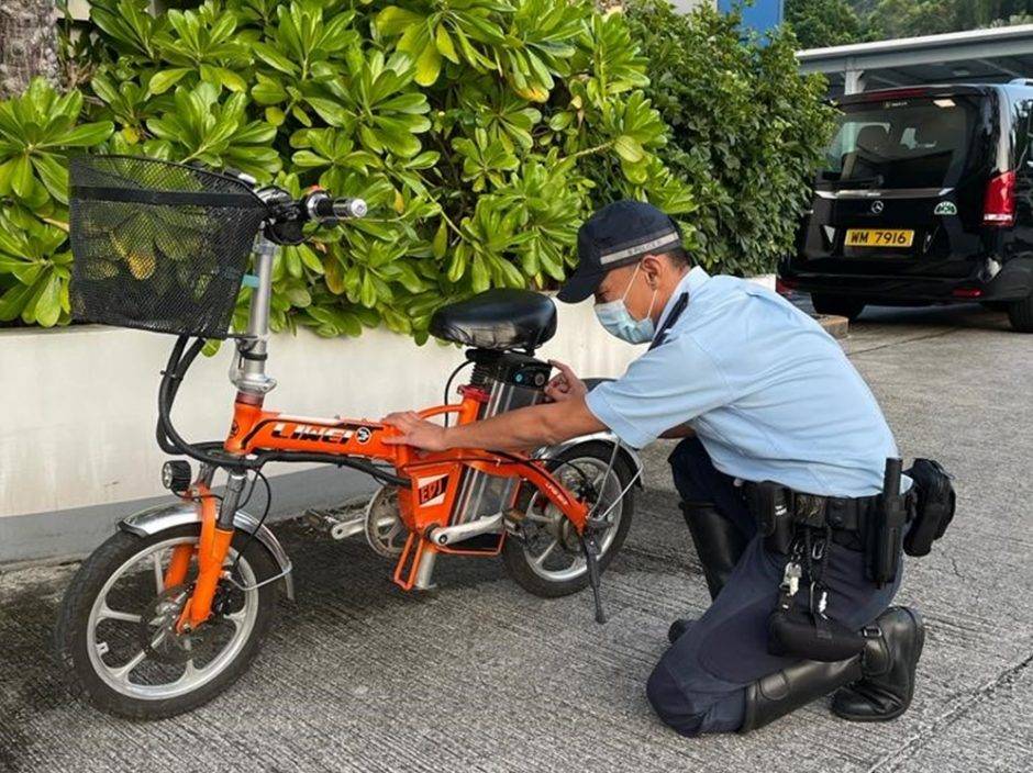 警方大嶼山打擊駕駛電動單車 13人被捕