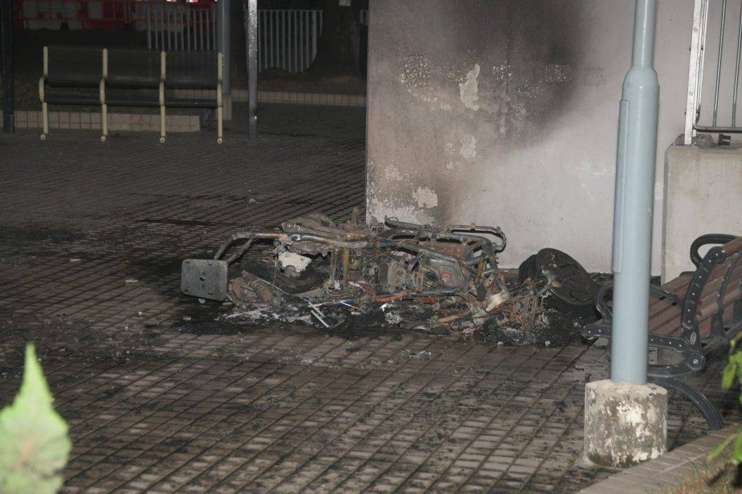 兩小時3縱火燒毀電單車貨Van殘廁 黃大仙兩少年被捕