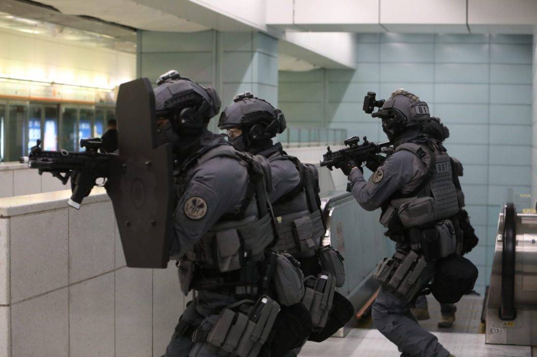 警方與港鐵聯合反恐演習 模擬青衣站遇恐襲