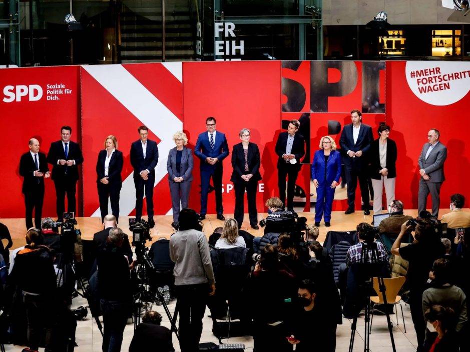 舍爾茨將任德國總理 內閣16名部長首次男女各半