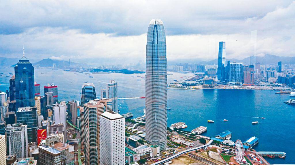 美商會指香港旅遊限制嚴重影響企業及個人情緒 逾3成人推遲新投資