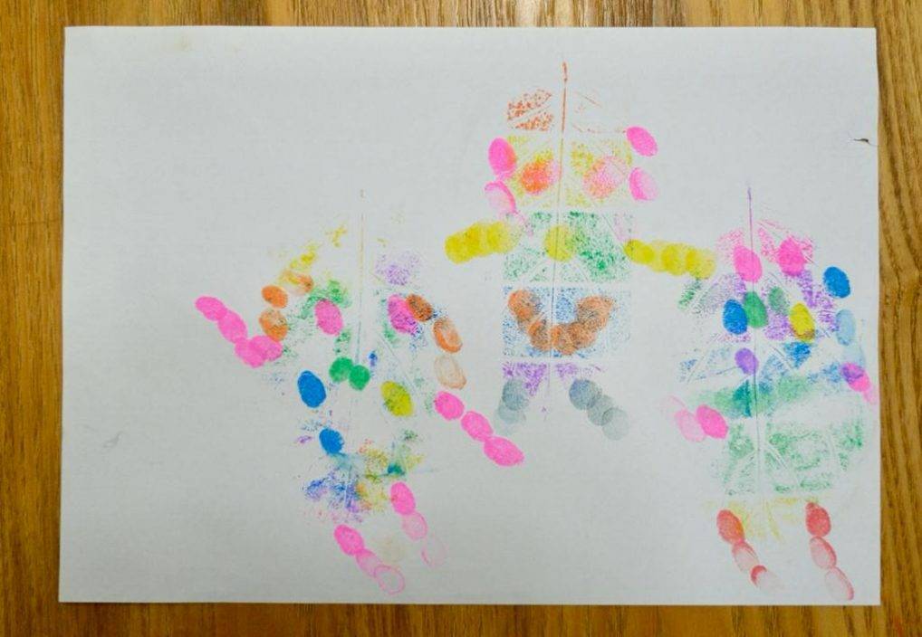 頭條獨家丨星級父母齊撐「童心抗疫畫出彩虹」繪畫比賽   孖子女發放正能量