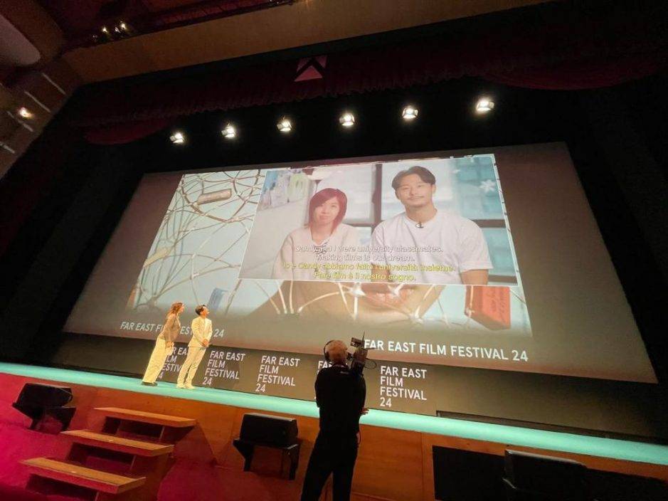 頭條獨家丨楊潮凱赴意大利影展出席首映 再睇執導作《喜歡妳是妳》爆喊