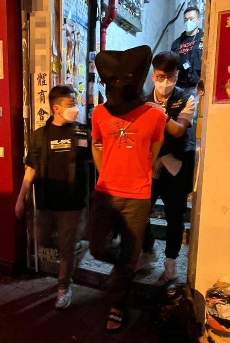 銅鑼灣街頭25歲女險被搶19萬 警拘2巴裔男子