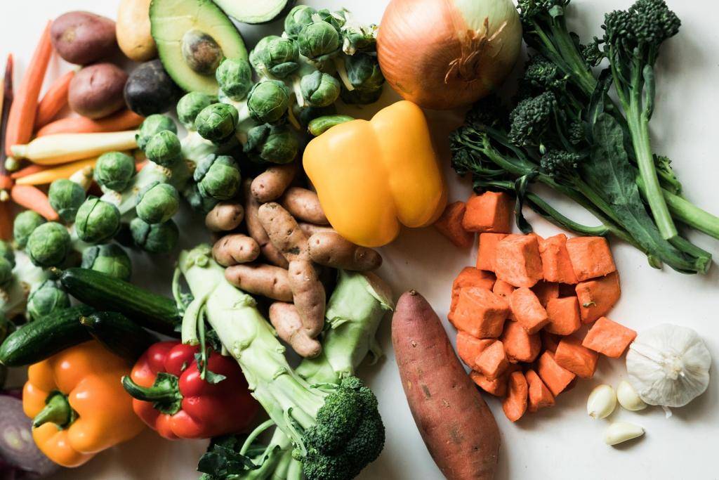 港人肥左｜衞生署倡每日進食至少5份蔬菜及水果 有助達致理想體重