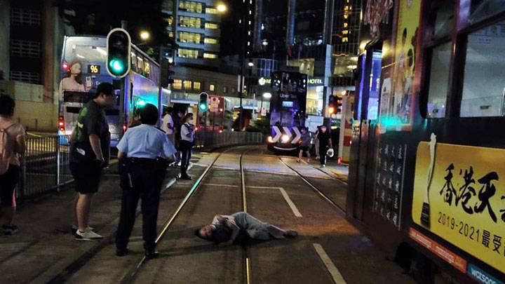 銅鑼灣電車撞傷女途人 服務一度受阻