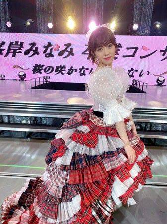 前AKB48成員峯岸南結婚  人氣YouTuber老公勁興奮：像做夢一樣