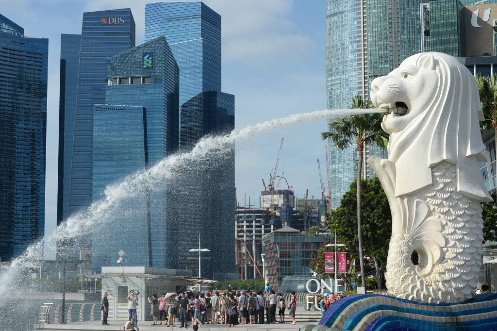 梁定邦：新加坡的競爭力較高 香港未發力