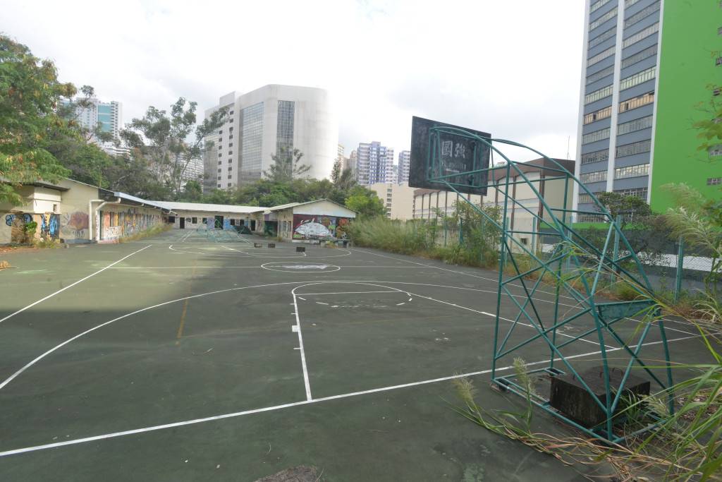 新聞追擊｜前葵涌公立學校地擬建1700公營屋 料2030年完工