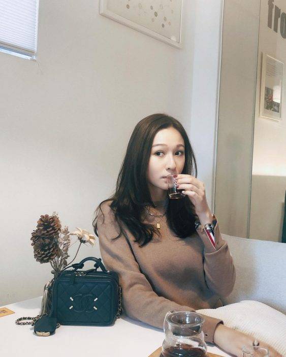 林鈺洧爆有性伴侶!盤點4大「性女港姐」 有人教用性玩具講高潮