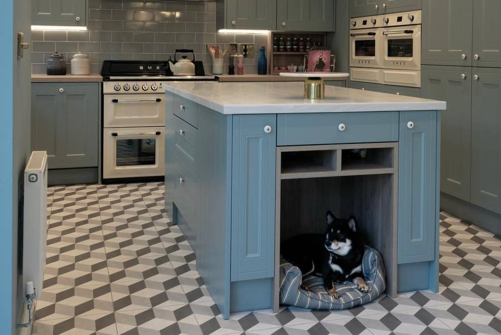 雷頌德移居英國變室內設計大師 親操刀4間英式大宅逐間睇 自住大屋極誇張