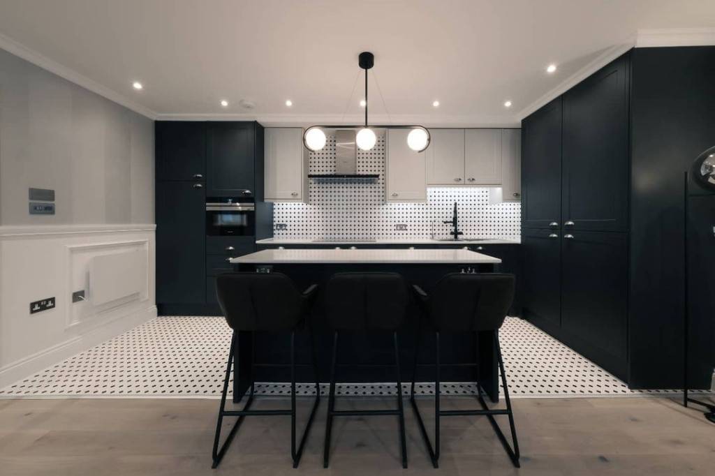 雷頌德移居英國變室內設計大師 親操刀4間英式大宅逐間睇 自住大屋極誇張