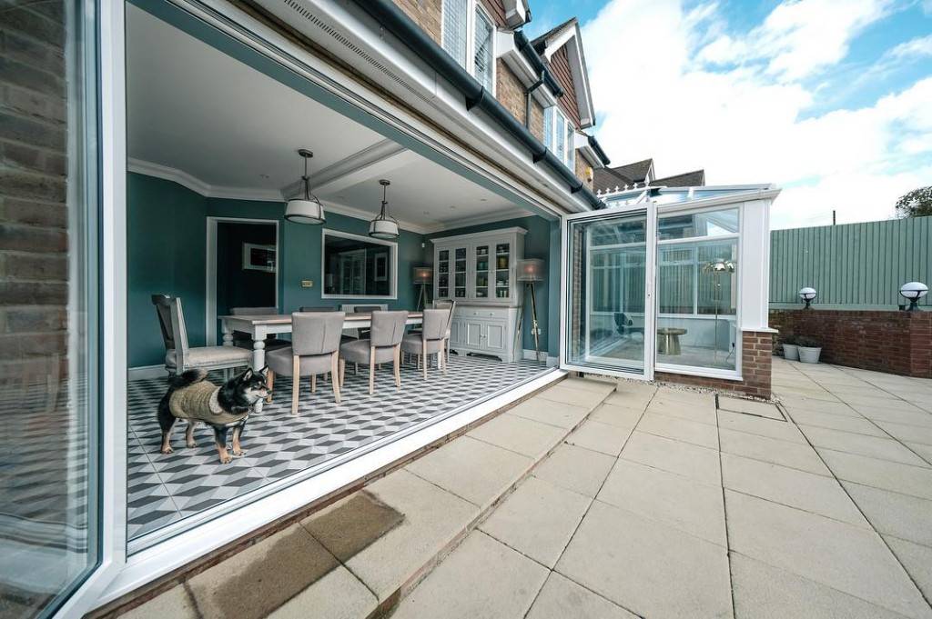 雷頌德移居英國變室內設計大師 親操刀4間英式大宅逐間睇 自住大屋極誇張