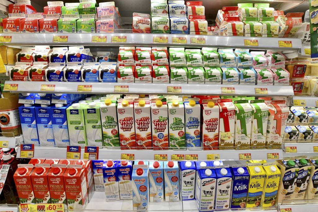 每日雜誌｜《星島》調查市面奶製品 揭植物奶不含奶成分 營養師：難完全替代牛奶