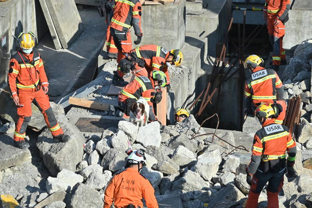 模擬海外八級地震建築物倒塌 消防處坍塌搜救專隊展開36小時操練