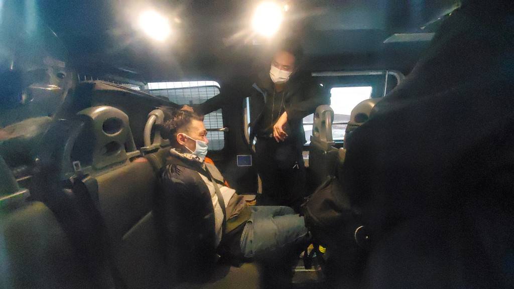 的士司機被打到東廊棄車 醉客揸走「舞龍」11公里  涉三宗罪被捕