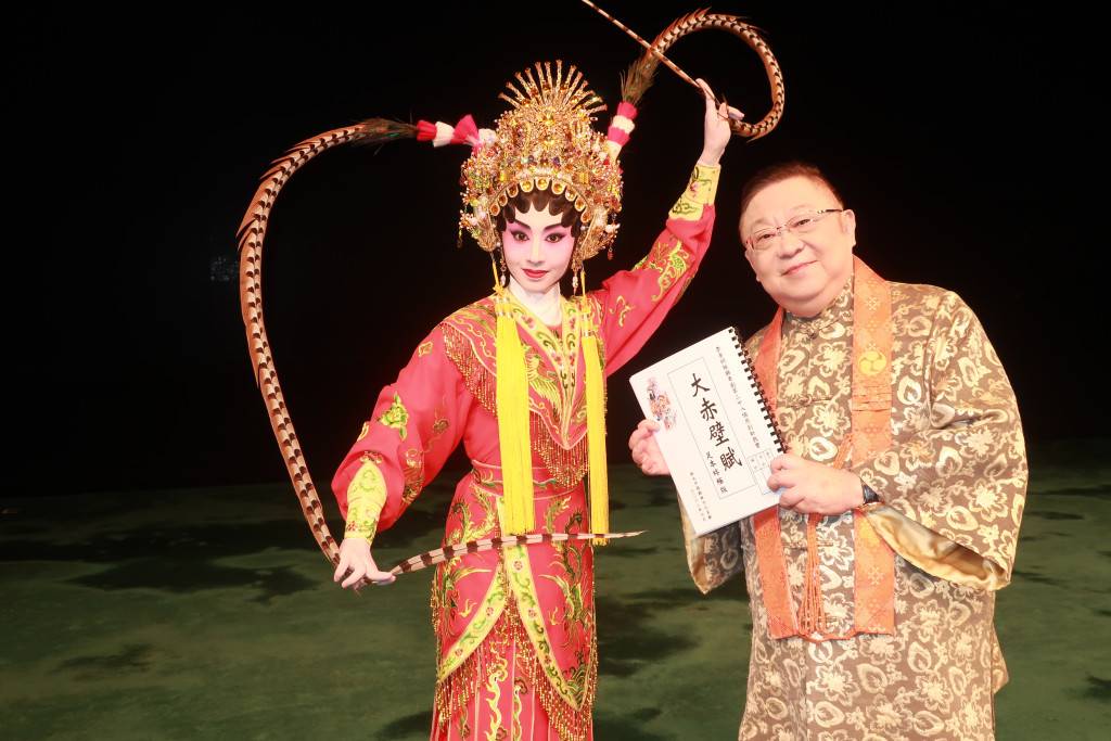 盤點5個億萬身家風水師!七師傅傳坐擁100億 李丞責有逾60物業遍佈全中國