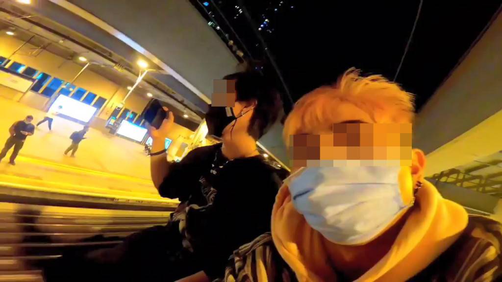 青年偕友人跳上屯門輕鐵列車頂搭「順風車」 警拘3名涉案男子
