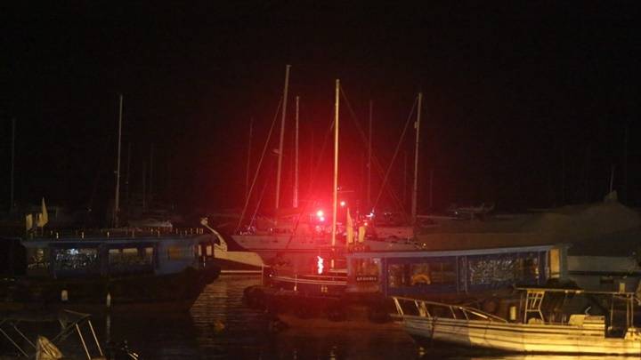 西貢白沙灣12米長帆船起火　疑與煙花有關
