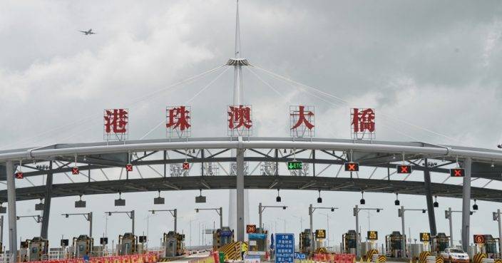 港珠澳大橋增發1000非商用跨境私家車香港配額 今年第二季起兩個階段